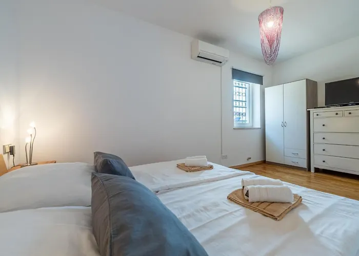 Сasa de vacaciones Suzanne By Interhome *