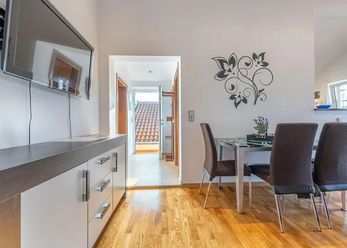 Suzanne By Interhome Сasa de vacaciones Banjole